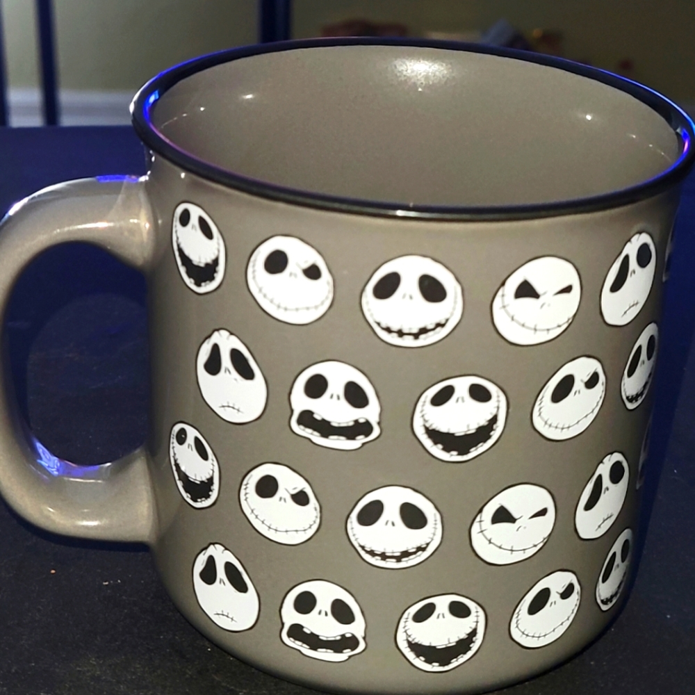 ❤️Disney Nightmare Before Christmas 20oz Mug